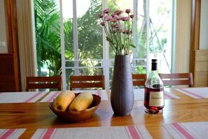 Restaurant - Standard Villa (Saraphi)