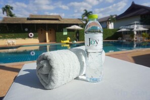Pool - Baan PromTel , Luxury Villa close to Nimman, Resort Pool, 4BR (Chiang Mai)