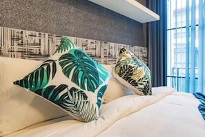 Room - Baan PromTel , Luxury Villa close to Nimman, Resort Pool, 4BR (Chiang Mai)