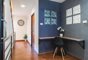 Interior - Baan PromTel , Luxury Villa close to Nimman, Resort Pool, 4BR (Chiang Mai)