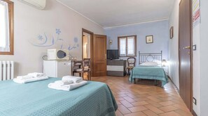 1 bedroom, iron/ironing board, free WiFi, bed sheets - 3T Tripla  Affitti Brevi Italia  · 3T Tripla - Affitti Brevi Italia (Modena)