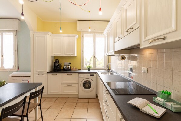 Fridge, microwave, oven, dishwasher