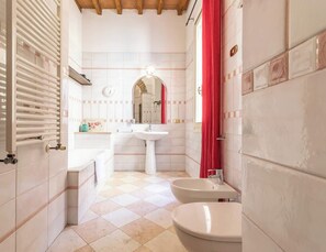 シャワー、ヘアドライヤー