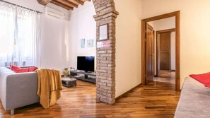 Fernseher, Arbeitsbereiche