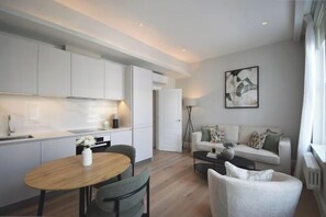 Interior - A Comfort Apartments (London)