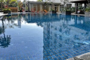 รูปภาพที่ไม่ได้จัดประเภท, 3 จาก 10, ปุ่ม