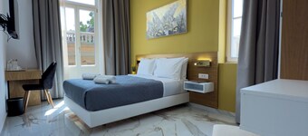 Deluxe Center Suites