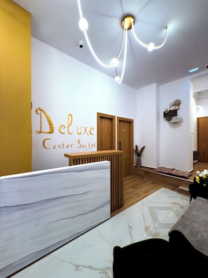 Reception - Deluxe Center Suites (Chania)