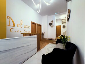Reception - Deluxe Center Suites (Chania)