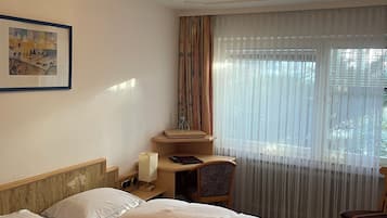 Double or Twin Room | In-room safe, desk, laptop workspace, blackout curtains