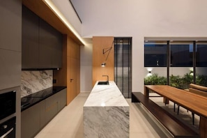 Private kitchen - Horizon J1 Villa Private Pool 3BR Near Nimman (Chiang Mai)