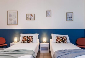 3 habitaciones, escritorio, wifi gratis y ropa de cama 