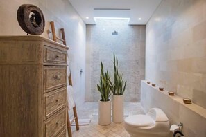 Room - Villa Mia (Bali)