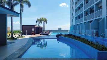 Piscina a l'aire lliure