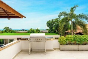 View from property - Sunset View Pool Villa / 7 BR / Sauna / Billiard / Dart Game / Arcade Game (Pattaya)