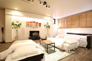 Unclassified image, 2 of 13, button - Crane Court KitaHorie (Osaka)