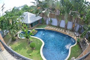 Exterior - Tawan villa 7 BR with privater pool (Sattahip)