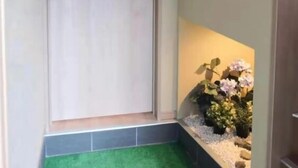 Room - Shikai Family (101) (Osaka)