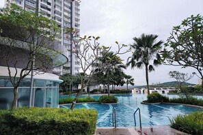 Unclassified image, 4 of 20, button - Putrajaya Dwiputra 6 Plus 1 PAX Fully Air-Con (Putrajaya)