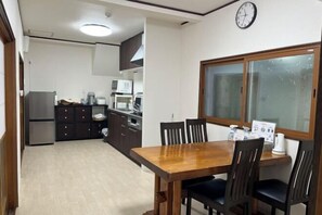 Dining - NARA PARK BLUE SKY (Nara)