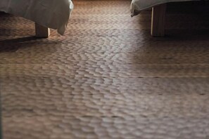 Soundproofing - Ishizue　TABI-NE (Kanazawa)