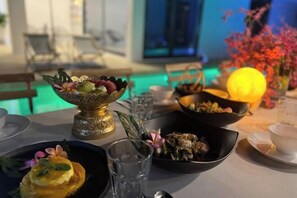 Dining - YISHU Japanese 8BR pool villa (Pattaya)