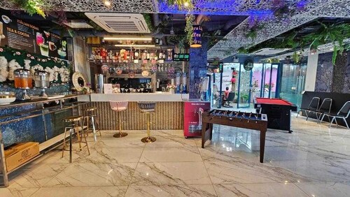 OYO 75592 Blue Tel Residence