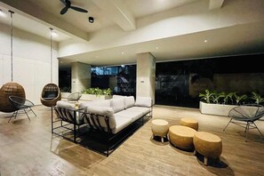 Unclassified image, 4 of 14, button - Chic studio near IT Park Smartlock Fast wifi (Cebu City)