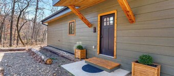 Caribou Cabin at Thunder Bluff