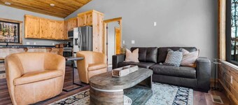 Elk Cabin at Thunder Bluff