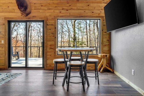 Elk Cabin at Thunder Bluff