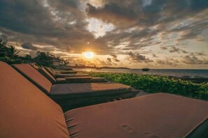 Room - Amani Beachfront Villa by YourHost, Watamu (Watamu)