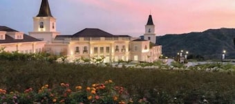 Scenic Tagaytay Getaway with Taal Views