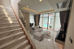 Living area - Unique Beach Style 3 Bedroom Villa with Mega Pool (Pattaya)