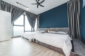 Room - Wooden Sand MosaicSouthkey 3BR w bathtub Midvalley (Plentong)