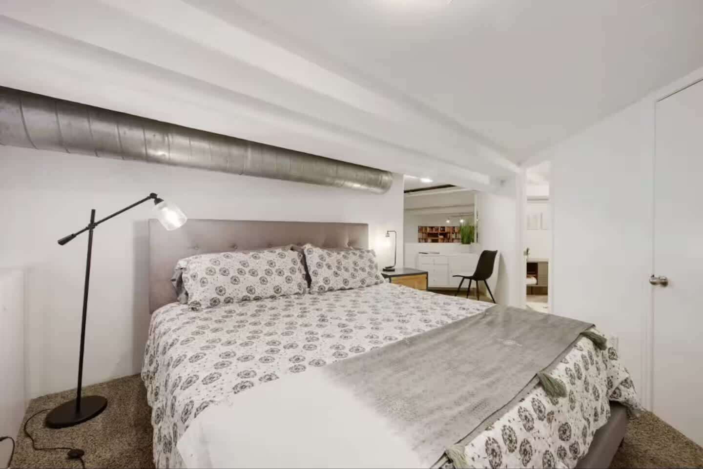 1 bedroom, desk, iron/ironing board, WiFi