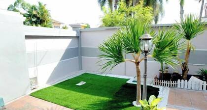 Decozy 3.0 Semi-D (18pax++)