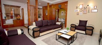 Decozy 3.0 Semi-D (18pax++)