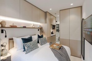 Room - Kensington King Studio B (London)
