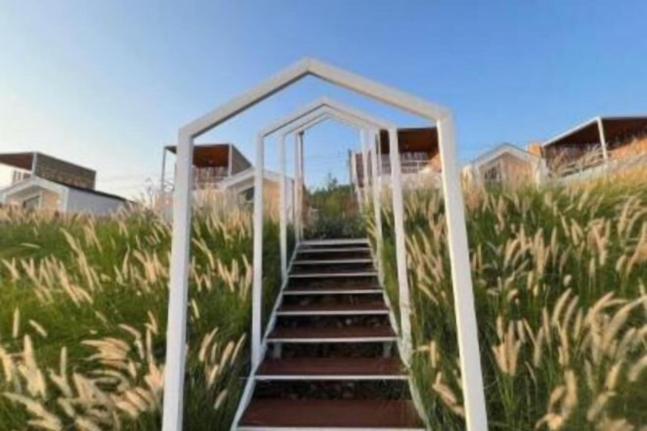 숙박 시설 구내