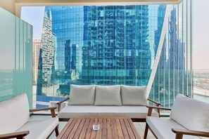 Cots/infant beds - bnbme Luxurious Canal View Apt w/ Pool & Gym (Dubai)