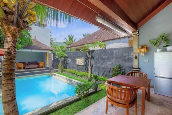 Outdoor pool - Sekarini Place Amed (Bali)