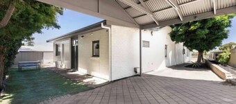 Bobby's Beachside Bungalow in Grange