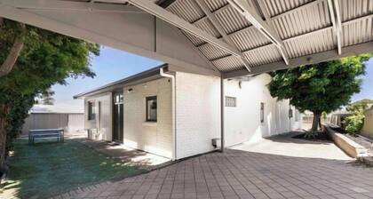 Bobby's Beachside Bungalow in Grange