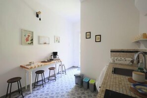 Uklassifisert bilde, 3 av 50, knapp