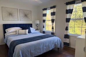 4 Schlafzimmer, Bügeleisen/Bügelbrett, kostenloses WLAN, Bettwäsche