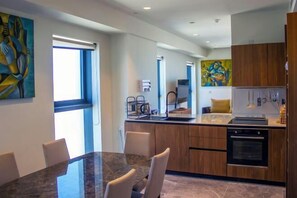 Private kitchen - Mercury Tower Sky Dream Apartments (St Julian's)