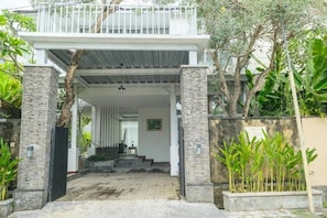 Exterior - Puri Gading Villa Jimbaran by The Lavana (Bali)