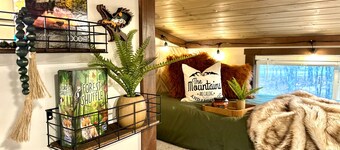 Eagle’s Escape to Sunset Bluff - With OHV Trailer Parking Space