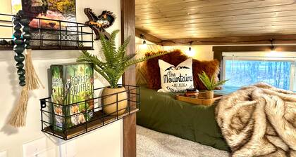 Eagle’s Escape to Sunset Bluff - With OHV Trailer Parking Space